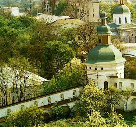 Image - Kyivan Cave Fortress: upper lavra walls with a tower.